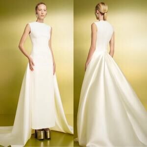 Solace London Flor Draped Train Bridal Wedding White Maxi Gown Size 4